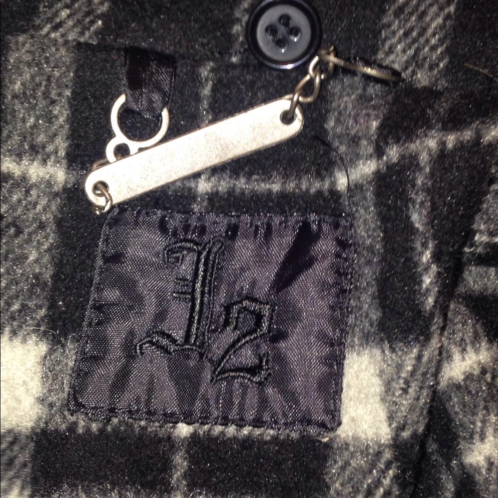 Jacket - Picture 7 of 8